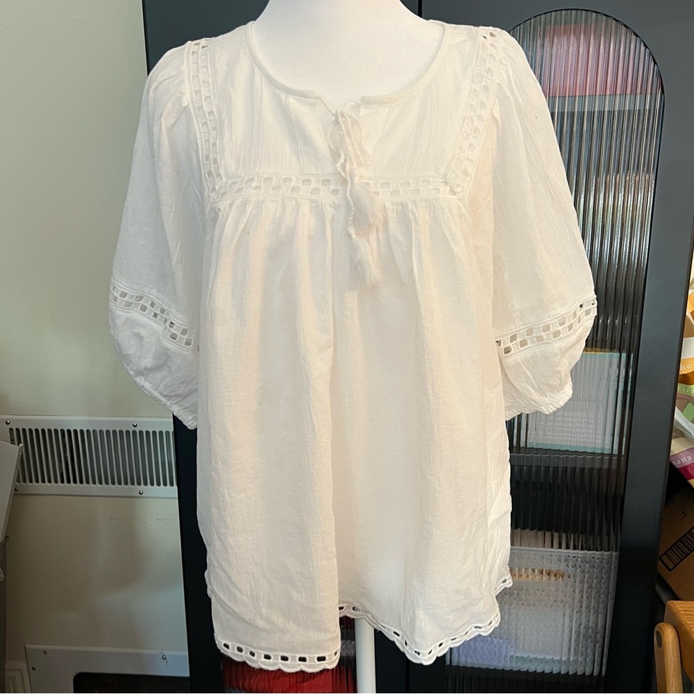 Old Navy NWT M Elbow-Length Lace-Trimmed Poet Blouse